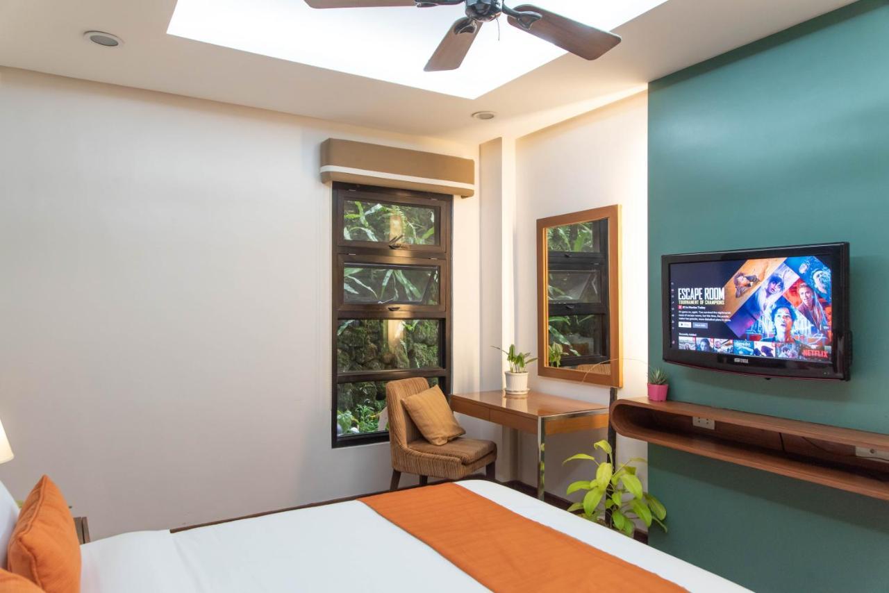 Giraffe Boutique Hotel Багио Экстерьер фото