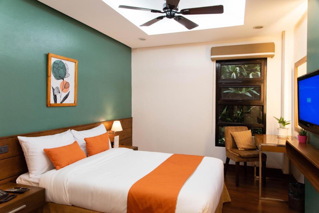 Giraffe Boutique Hotel Багио Экстерьер фото