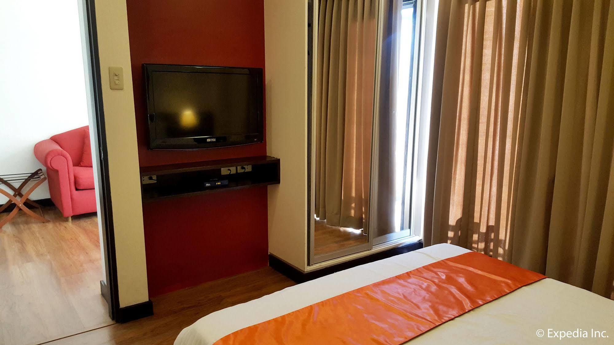 Giraffe Boutique Hotel Багио Экстерьер фото